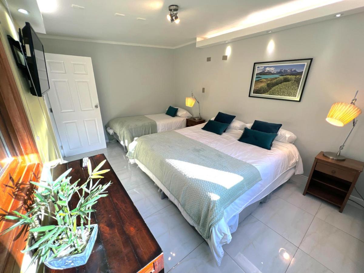 Appartamento Incredible Downtown Duplex With Interior Backyard Punta Arenas Esterno foto