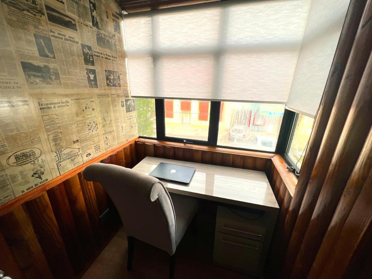 Appartamento Incredible Downtown Duplex With Interior Backyard Punta Arenas Esterno foto