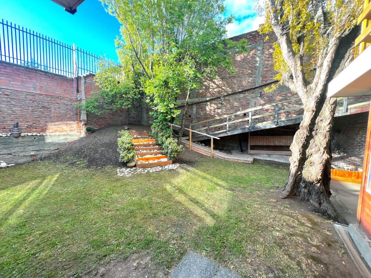 Appartamento Incredible Downtown Duplex With Interior Backyard Punta Arenas Esterno foto
