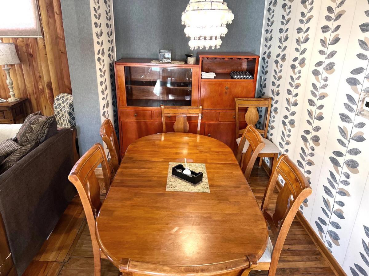 Appartamento Incredible Downtown Duplex With Interior Backyard Punta Arenas Esterno foto