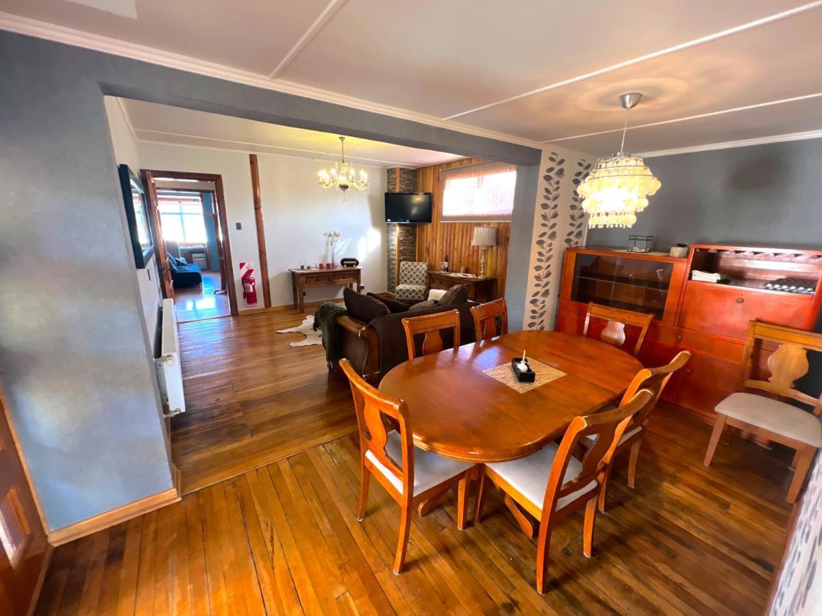 Appartamento Incredible Downtown Duplex With Interior Backyard Punta Arenas Esterno foto