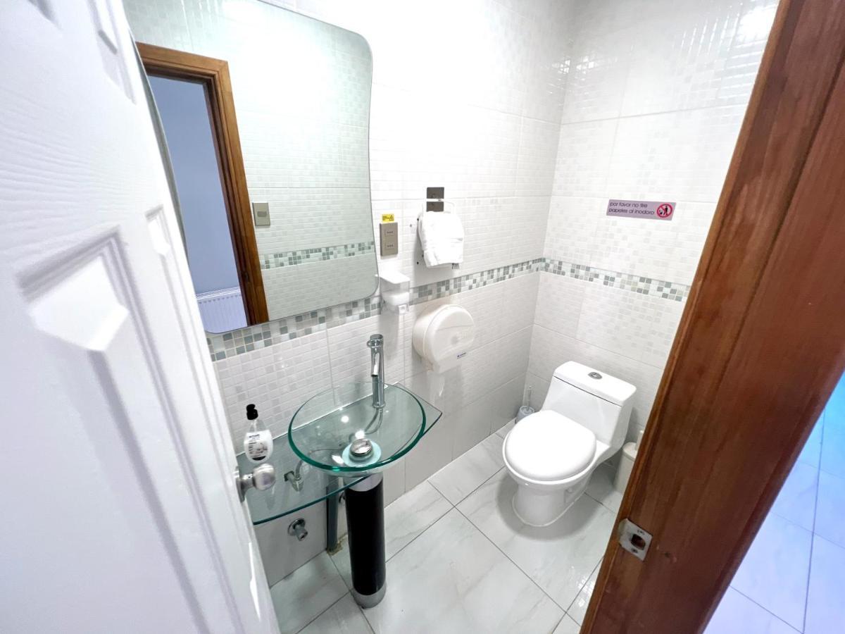 Appartamento Incredible Downtown Duplex With Interior Backyard Punta Arenas Esterno foto