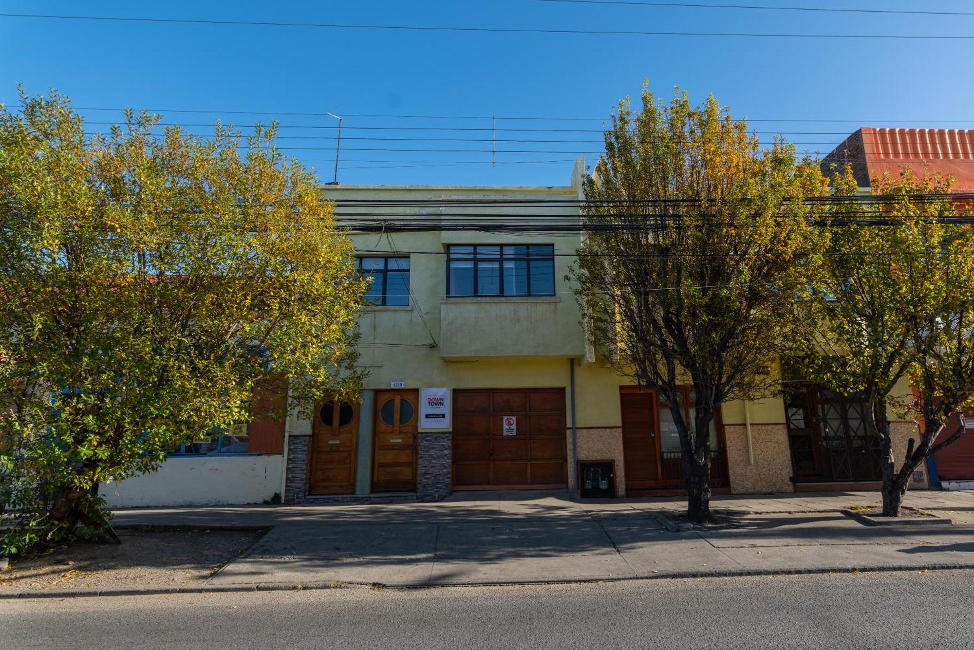 Appartamento Incredible Downtown Duplex With Interior Backyard Punta Arenas Esterno foto